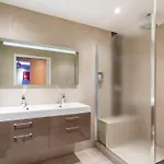 Διαμέρισμα T4 Centre Confort 3 *